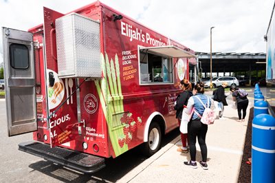 Saint Peter’s Family Health Center Hosts Cinco de Mayo  Health Fair and Food Truck Event for Patients and the Community